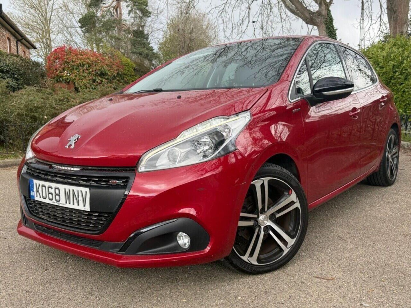 2019 Peugeot 208 1.2 PureTech GPF GT Line Hatchback 5dr Petrol Manual Euro 6 (s/s) (110 ps), photo 1
