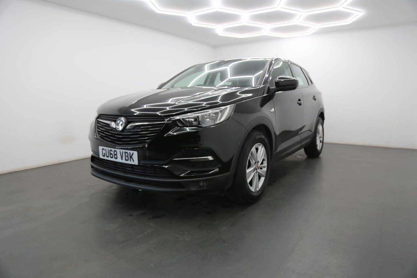 2018 Vauxhall Grandland X 1.2 Turbo SE Euro 6 (s/s) 5dr, photo 1